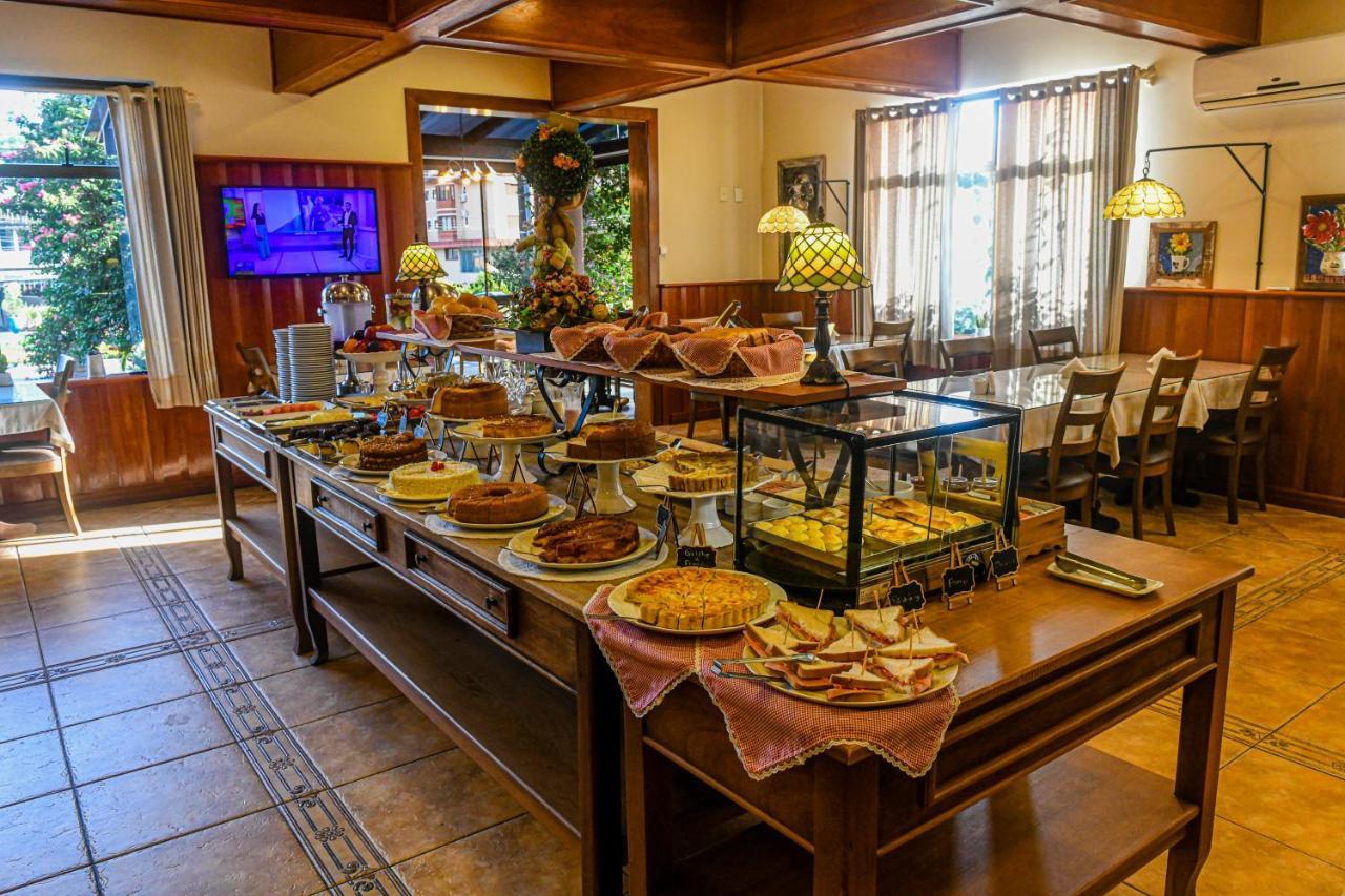 Hotel Pousada Kaster Грамаду Екстериор снимка