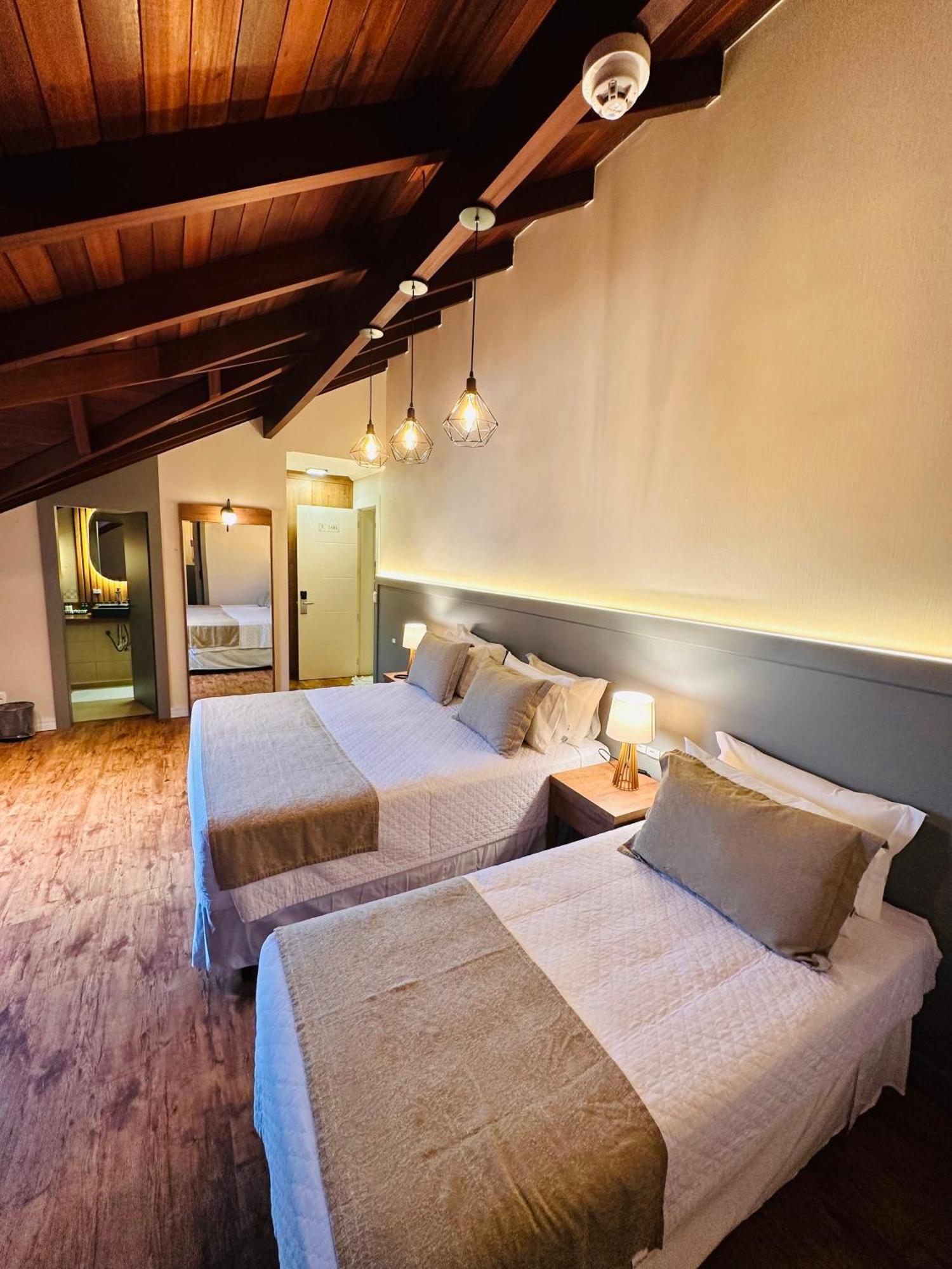 Hotel Pousada Kaster Грамаду Екстериор снимка